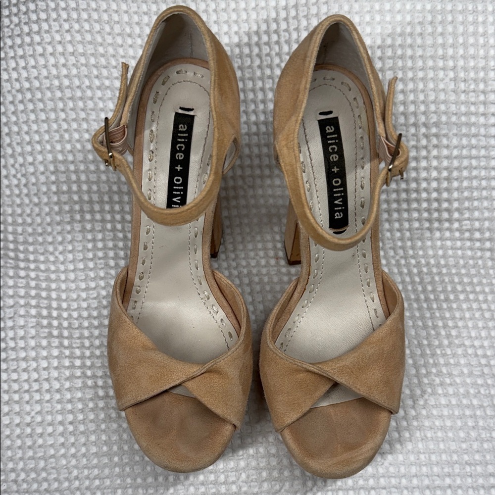 Alice + Olivia Tan Leather Heeled Sandals - Size 37(7)